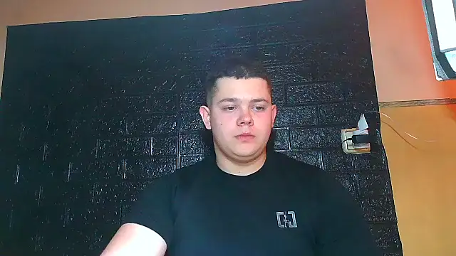 CuteButNaughty_ webcam