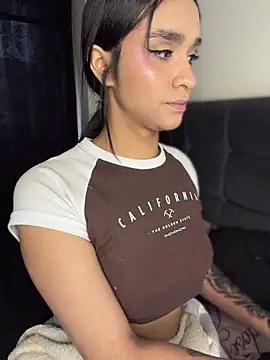 Isabella-Teen webcam