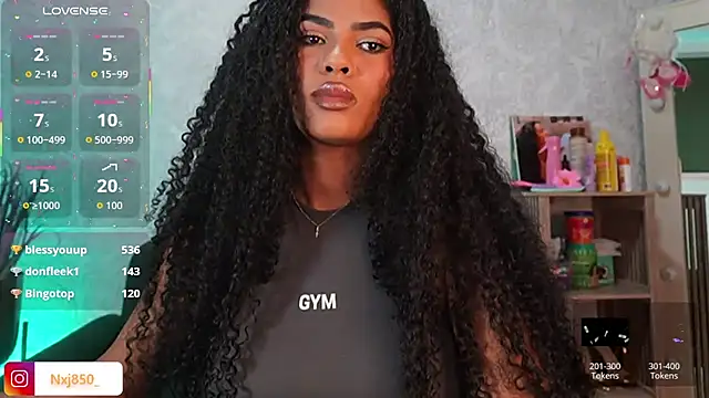 HOTBLACKANDWHITE2 webcam