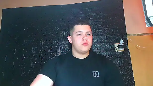 CuteButNaughty_ webcam