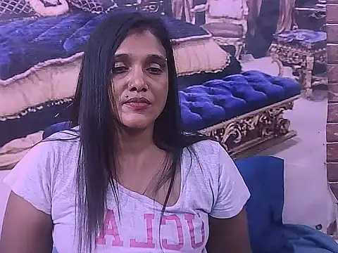 IndianSexyLady20 webcam