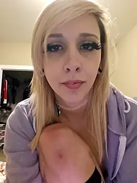 AmethystFoxx webcam