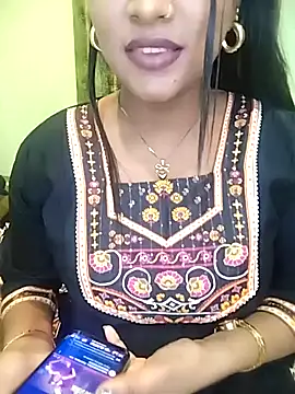 Webcam Model (LIZNA_0)  is live.Free join now!