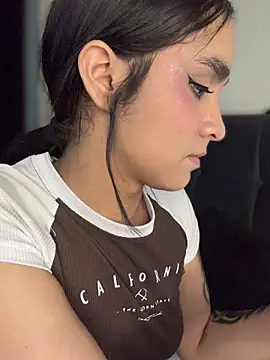 Isabella-Teen webcam