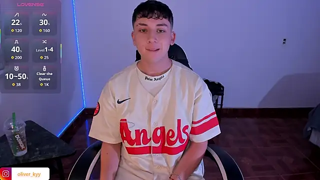 oliver_kyy webcam