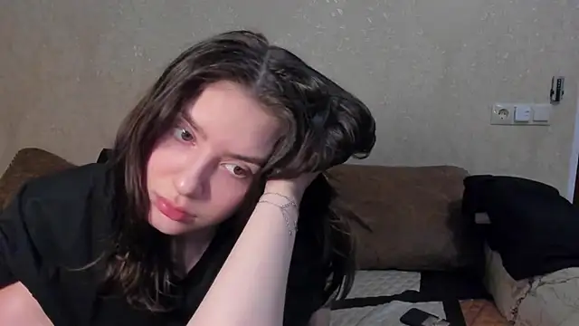 love_lina_muuur webcam