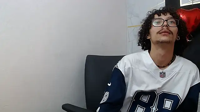 KittyStarmorbid webcam