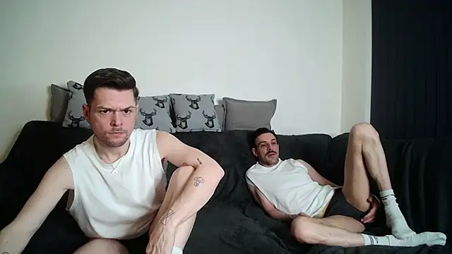 twotwinkhusbandss webcam