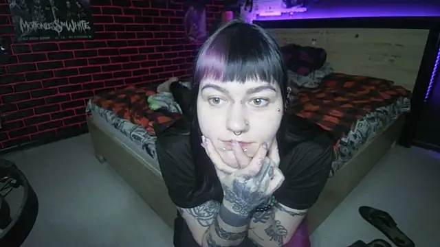 MoorderxDoll webcam