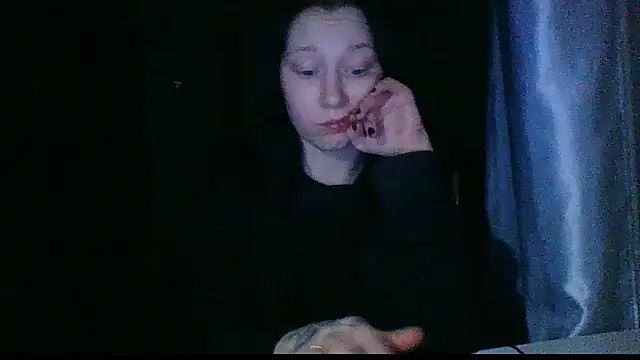 RussNocturnal webcam