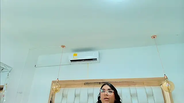 TiffantyAndStacy webcam