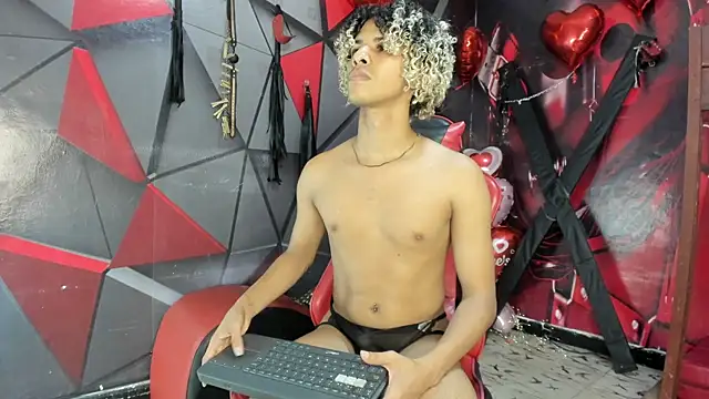 Victor_LatinBoy webcam