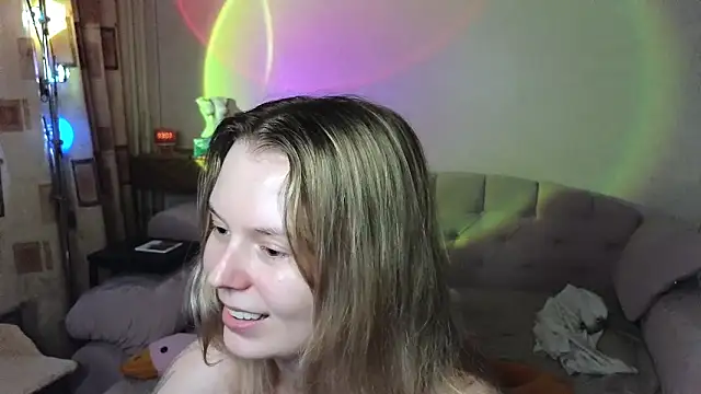 vivian_davis (F young) - hands bra