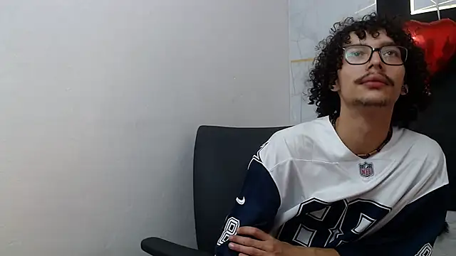 KittyStarmorbid webcam