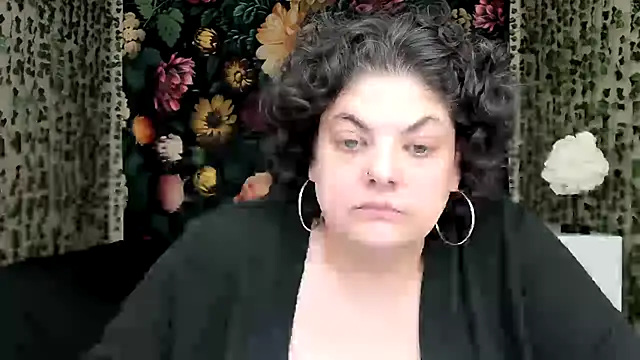 Exxxotic_Melons webcam