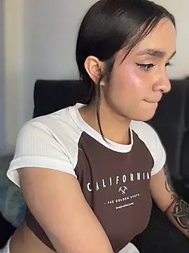 Isabella-Teen webcam