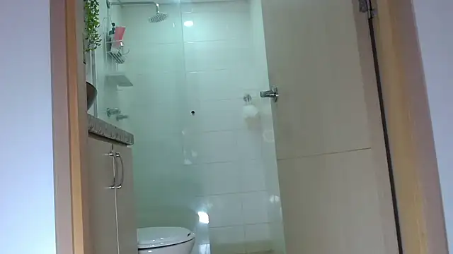 adrian_morelly webcam