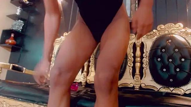 naomy_velez__ webcam