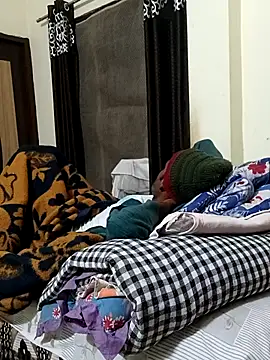 Chocolate_stud10 webcam