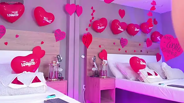 MiaTaylorSweet webcam