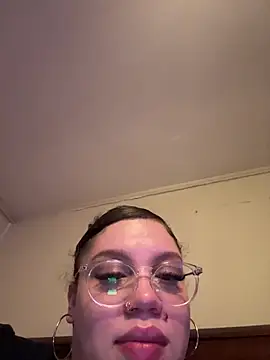 QueenNuttCollector webcam