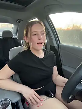 AllesandraLove webcam