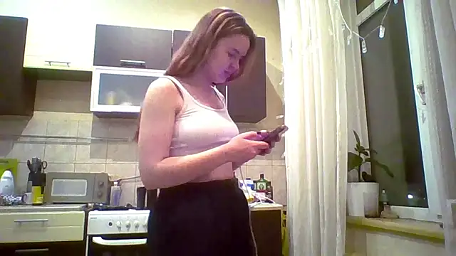 MariiCooper from StripChat is Freechat