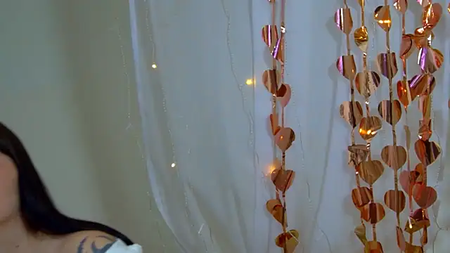 AlexandraBloom webcam