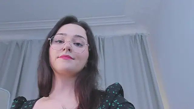 Camilla_Rowen webcam