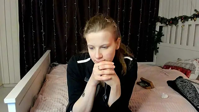 AprylSalisbury webcam