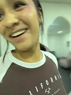 Isabella-Teen webcam