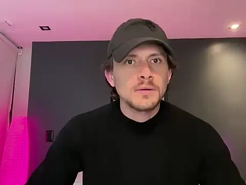 mcklister_kinky_feets webcam