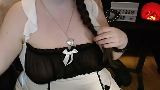 angecornuxo - AngecornuXO's free webcam - UK Sex Cams