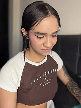 Isabella-Teen webcam