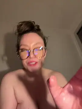 Webcam Model (FemDom_RubyKnightXXO)  is live.Free join now!