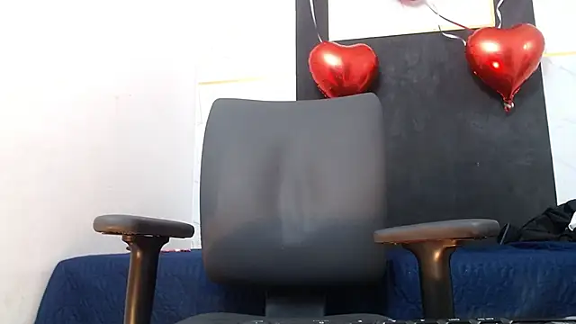 KittyStarmorbid webcam