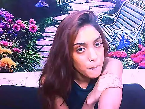 IndianPretty14u2Luv webcam