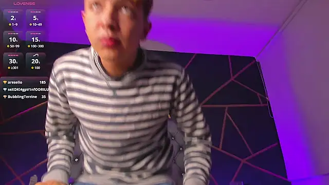 Lian_Miller1_ webcam