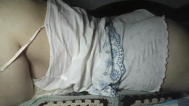 Alma_Evelynne webcam