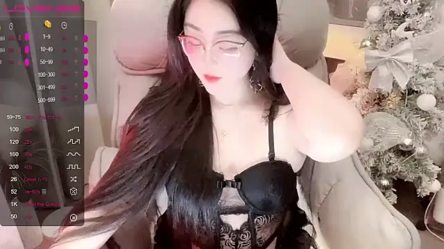 Monica-666888- webcam