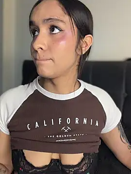 Isabella-Teen webcam