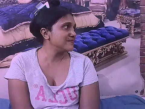 IndianSexyLady20 webcam