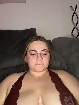babiegirlll18xo webcam
