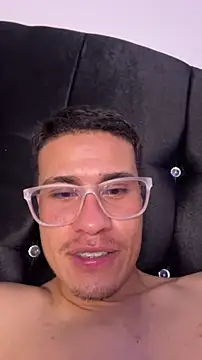 Latin_Paisa_Boy webcam