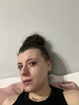 bunnythetailor webcam