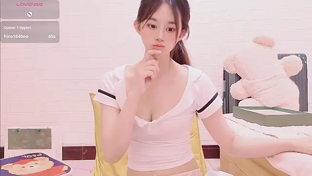 美女marina-cutegirll在线直播