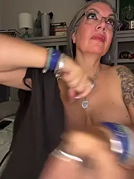 dieseldame1313 webcam