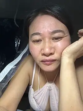 美女daaqnn在线直播