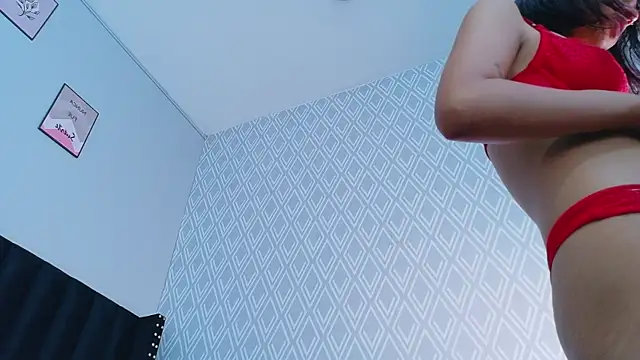 kinkylittlegirll webcam