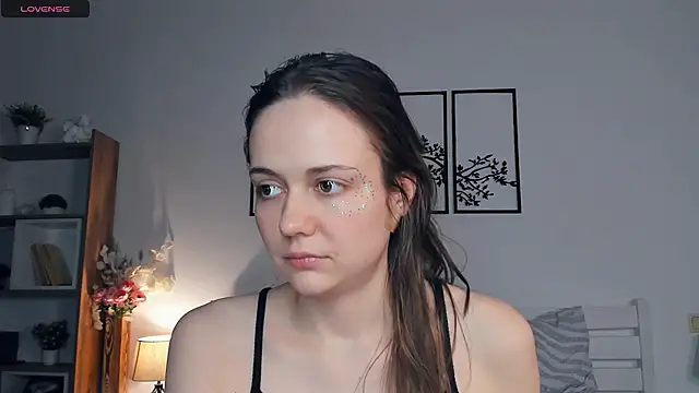 MalvinaTrafford webcam